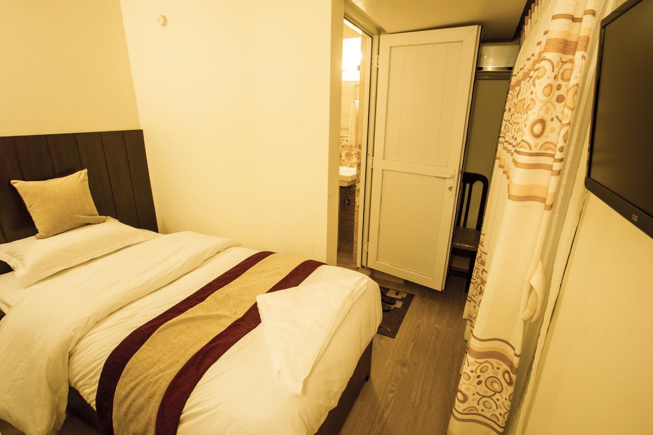 Kathmandu Merry Hotel Екстер'єр фото